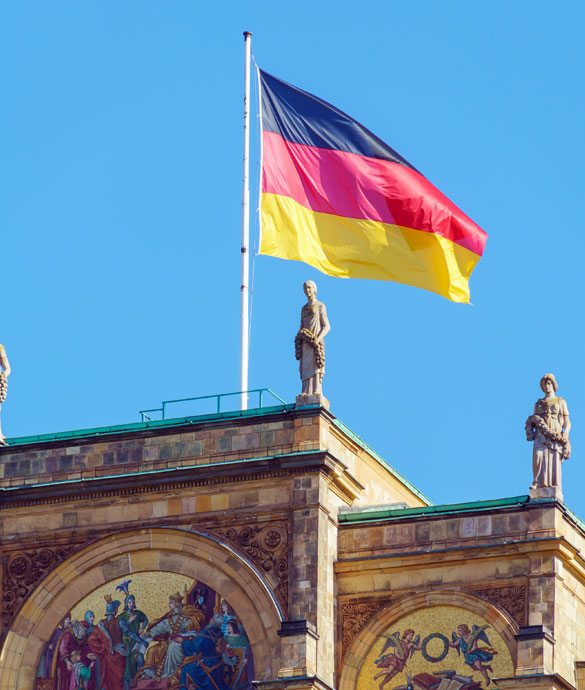 Busy Chemitz Jena Gera Erfurt Eisenach Giessen Siegen Olpe Gummersbach Koblencja Limburg Frankfurt nad Menem Wiesbaden Fulda Osnabruck Bielefeld Hanower Bremen Brema Magdeburg Wolfsburg Berlin